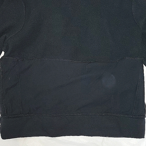 Under Armour Sweatshirt with turtleneck hood and kangaroo pouch. L - Picture 5 of 6